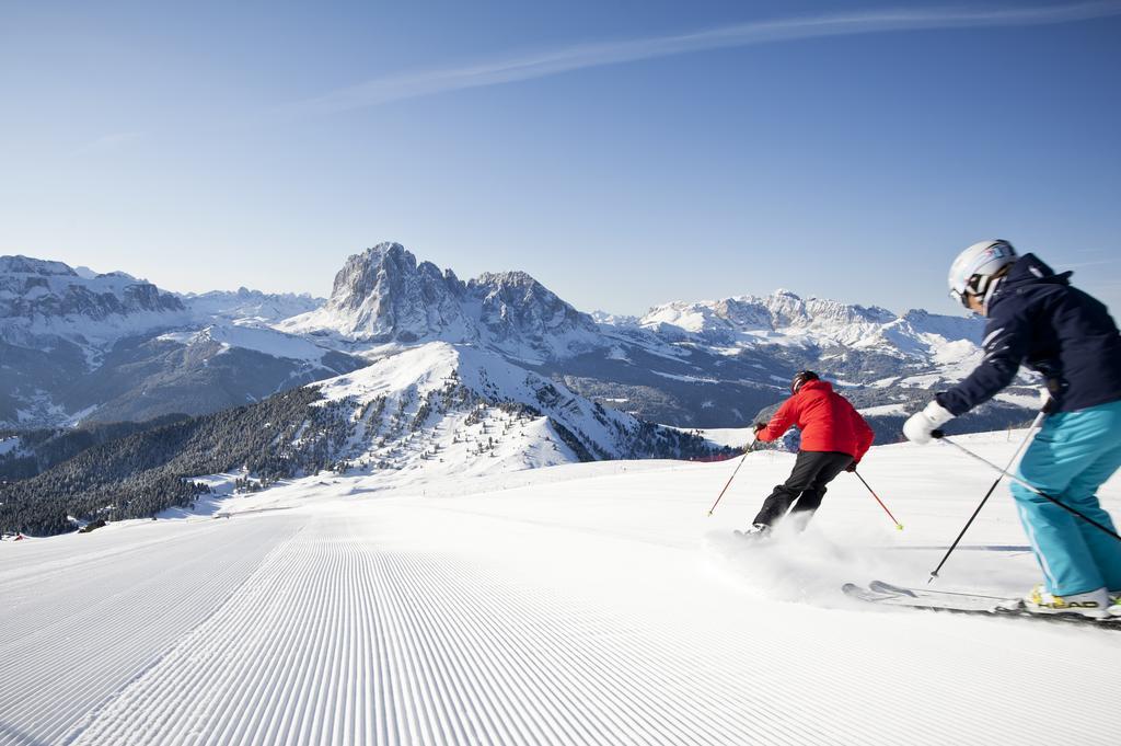 Garni Crepaz Bed & Breakfast Selva di Val Gardena Exterior photo