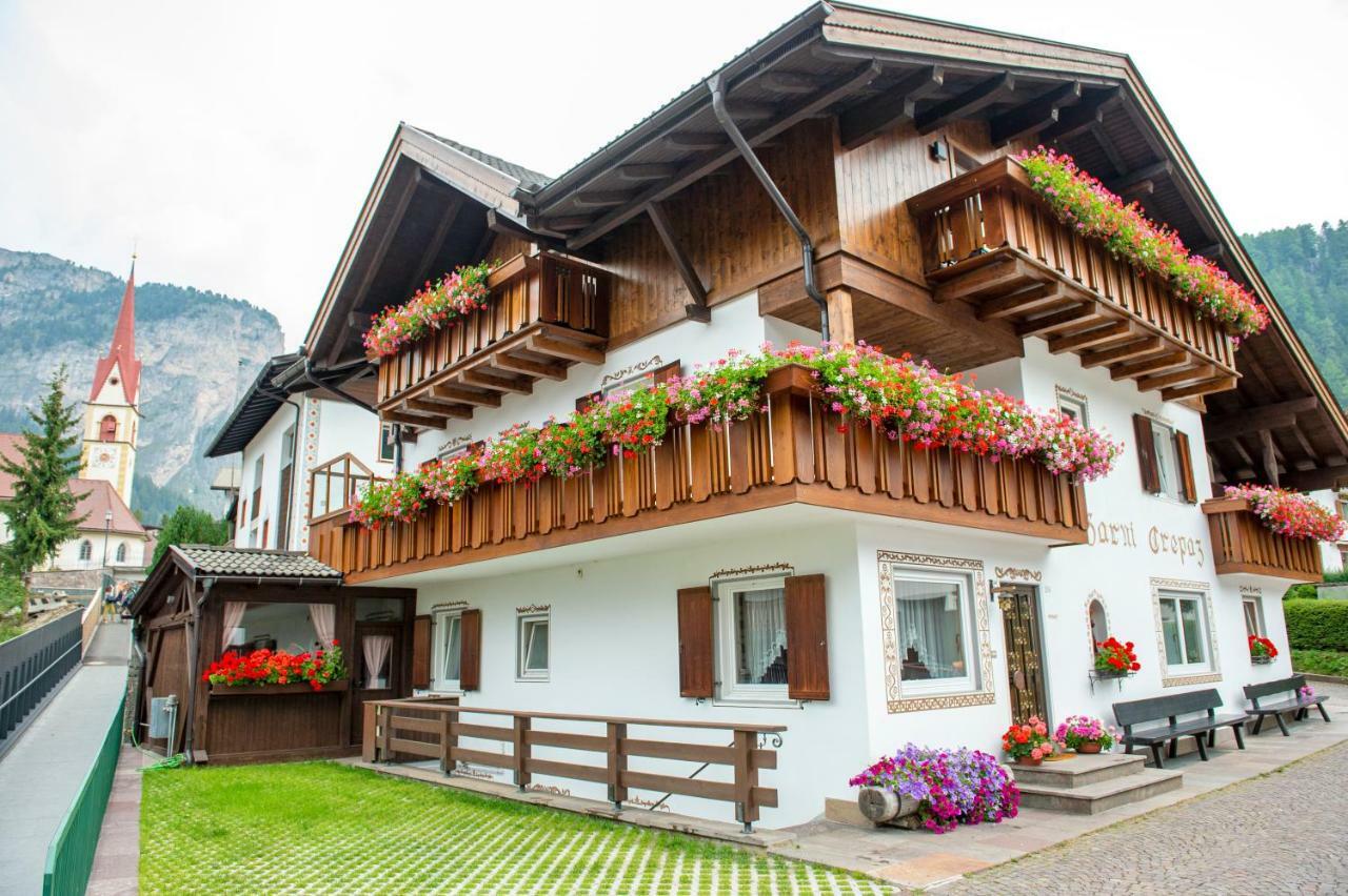 Garni Crepaz Bed & Breakfast Selva di Val Gardena Exterior photo