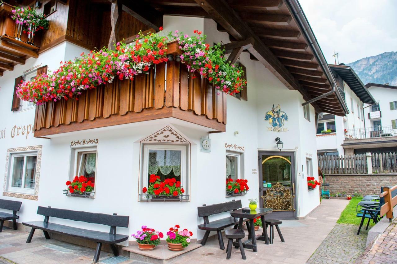 Garni Crepaz Bed & Breakfast Selva di Val Gardena Exterior photo